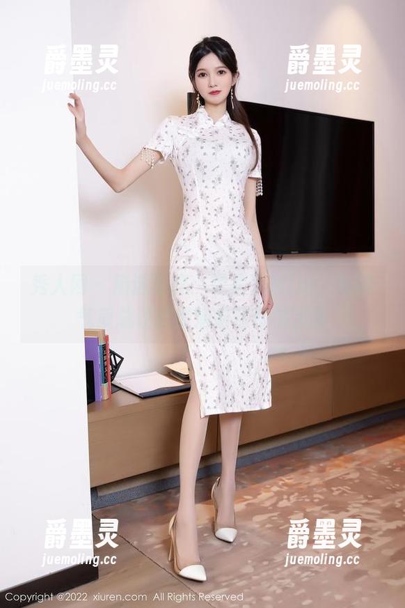 秀人网 - 精选写真：糯美子Mini，女神气质总让我懊恼自己不够完美