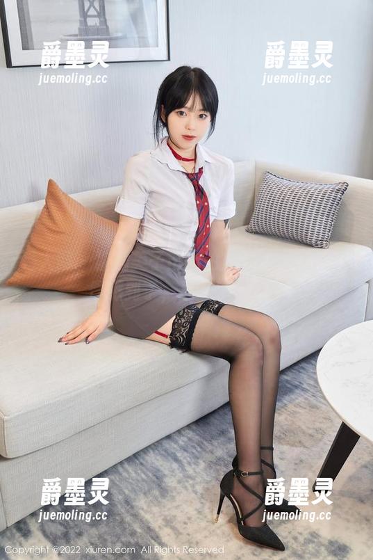 秀人网 - 被糯美子mini的写真集“秘密”震撼到了，还能说什么？