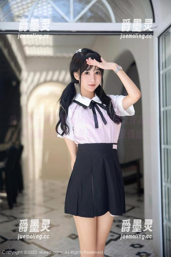 秀人网 - 选了葛征Model的修女作品集，感觉精选的不止是画面，更是情绪。