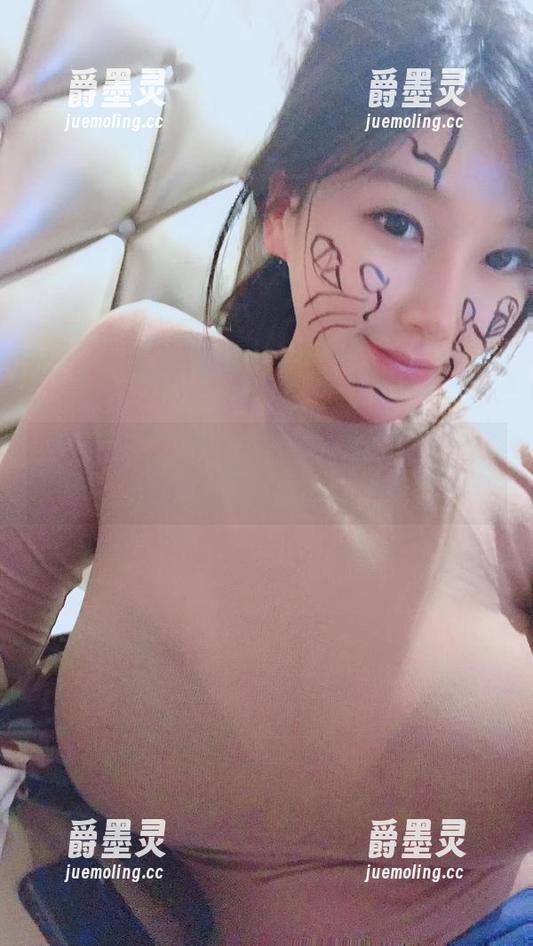 微密圈 - 猫步走天下：紫色哒豚豚的豹纹写真，你确定看得懂？