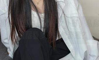 绮梦摄影 – 当白韵化身女仆时，私房照合集里藏着多少柔情蜜意？