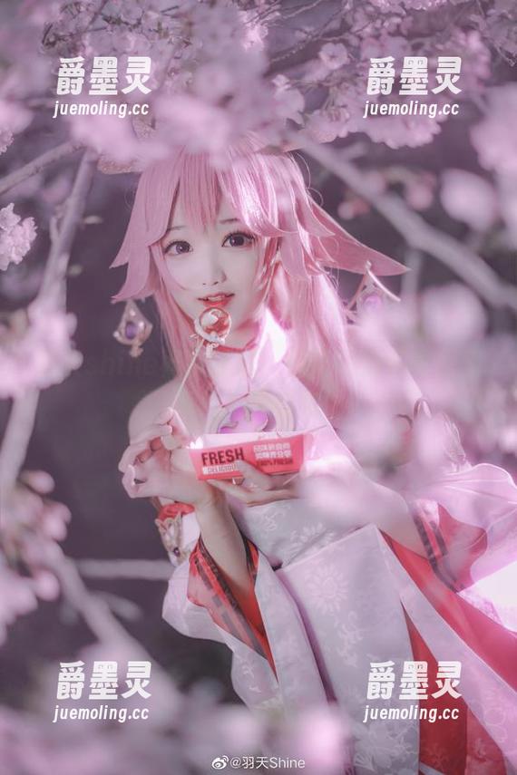 羽天shine再次证明：阴阳师的写真原图与众不同的态度