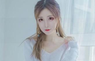 坏女人并不只有一个面孔——翎柒菜菜的定制图集，带你领略多重性格。