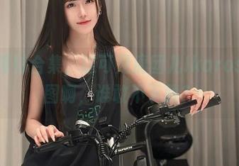 校服模特合集，这可是腐团儿Ikaros的版图啊，谁敢不下载？