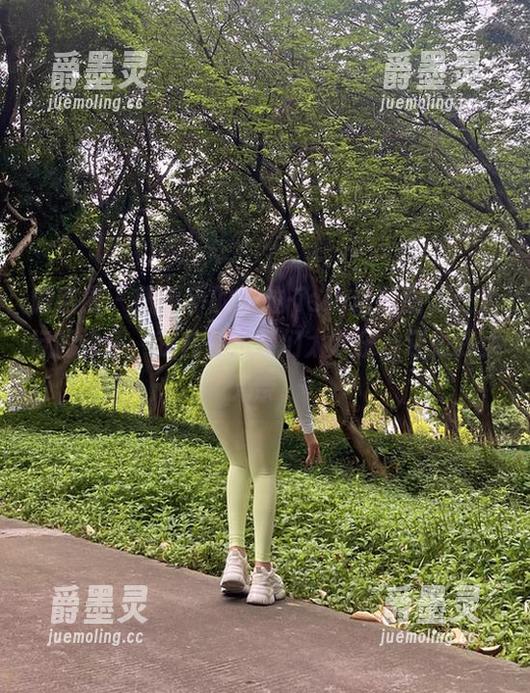 艾拉·isla 微密圈 - 热乎乎的艾拉·isla最新图,三人行的快乐,我在想是她们太欢乐,还是我太无奈。