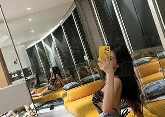 微密圈 – 葛征的黑丝网洞袜，配抹胸装，竟成写真集的新标杆？值得一查！