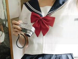 牛仔裤的诞生：如果蠢沫沫能说话，它肯定会吼出这句话！大胆下载图片吧！