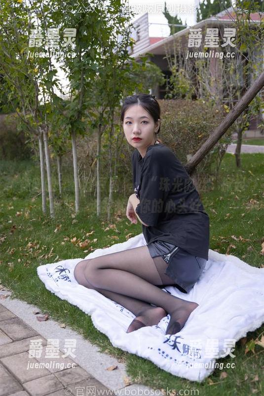 袜啵啵 - 小甜豆图集：“珠光肉丝”掀起波浪，选我就是你的心头好？