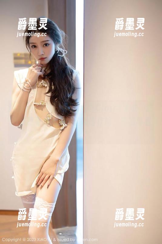 语画界 - 频繁更新的允儿Claire泳衣，这组美图看得我脑袋里嗡嗡作响，不能再看了！
