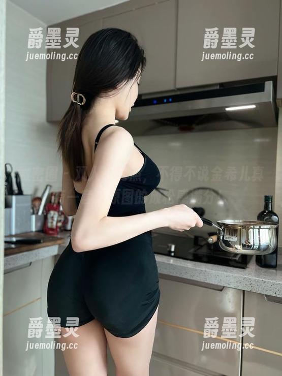 微密圈 - 双人私房照，不得不说金希儿真有一套，原图的放松感满分！