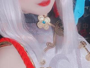 她是雪猫，作品也是空姐，资源中藏着错落的呼吸和优雅。