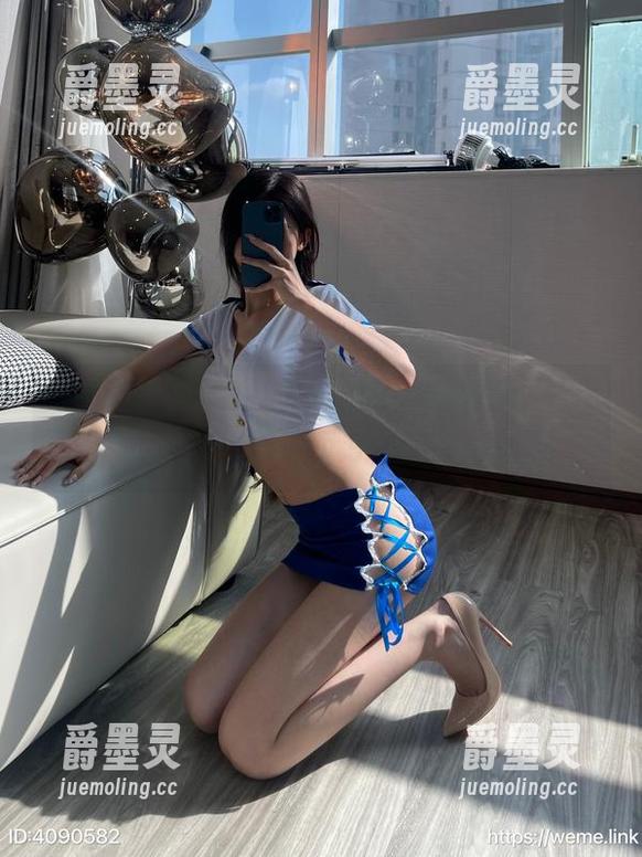 黎允熙 微密圈 - 泳池里的黎允熙,最新资源让你目不转睛,那水面好像也在说话。