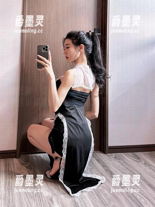 黎允熙 微密圈 - 谁说黑色丁裤就只能单调?黎允熙告诉你腔调在哪里,套图下载着哩,跟我来吧!